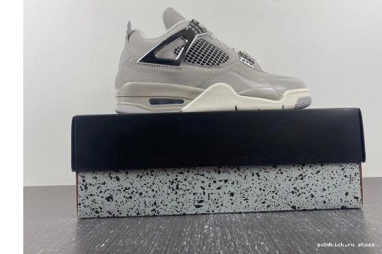 Frozen 4 Retro Moments   AQ9129-001 Jordan AQ9129-001 0306